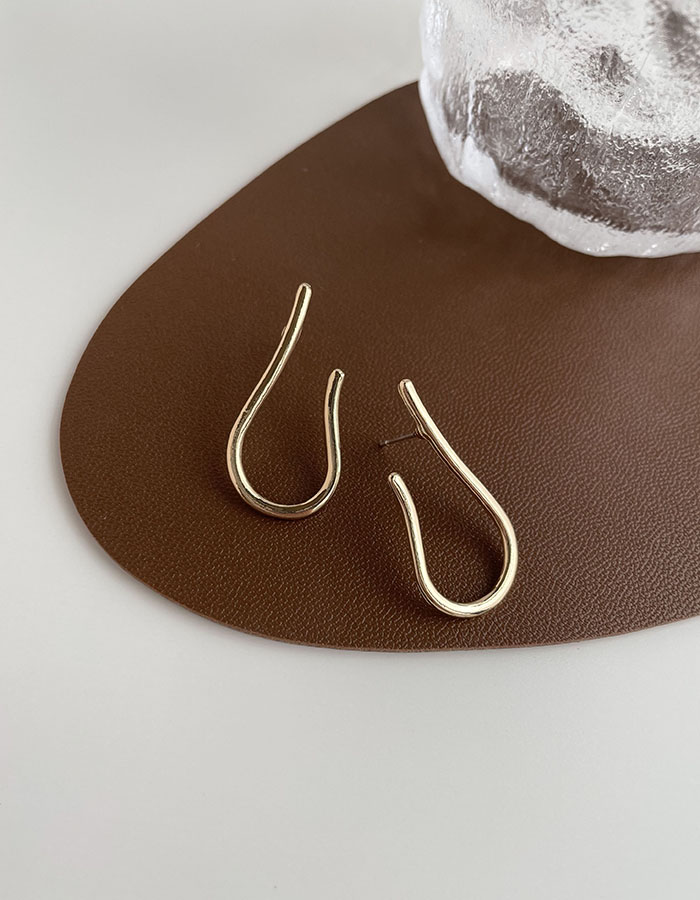 針式 - 簡約大U型耳環 - 輕奓生活x平價飾品 | 迪希雅 deesir 飾品 💍