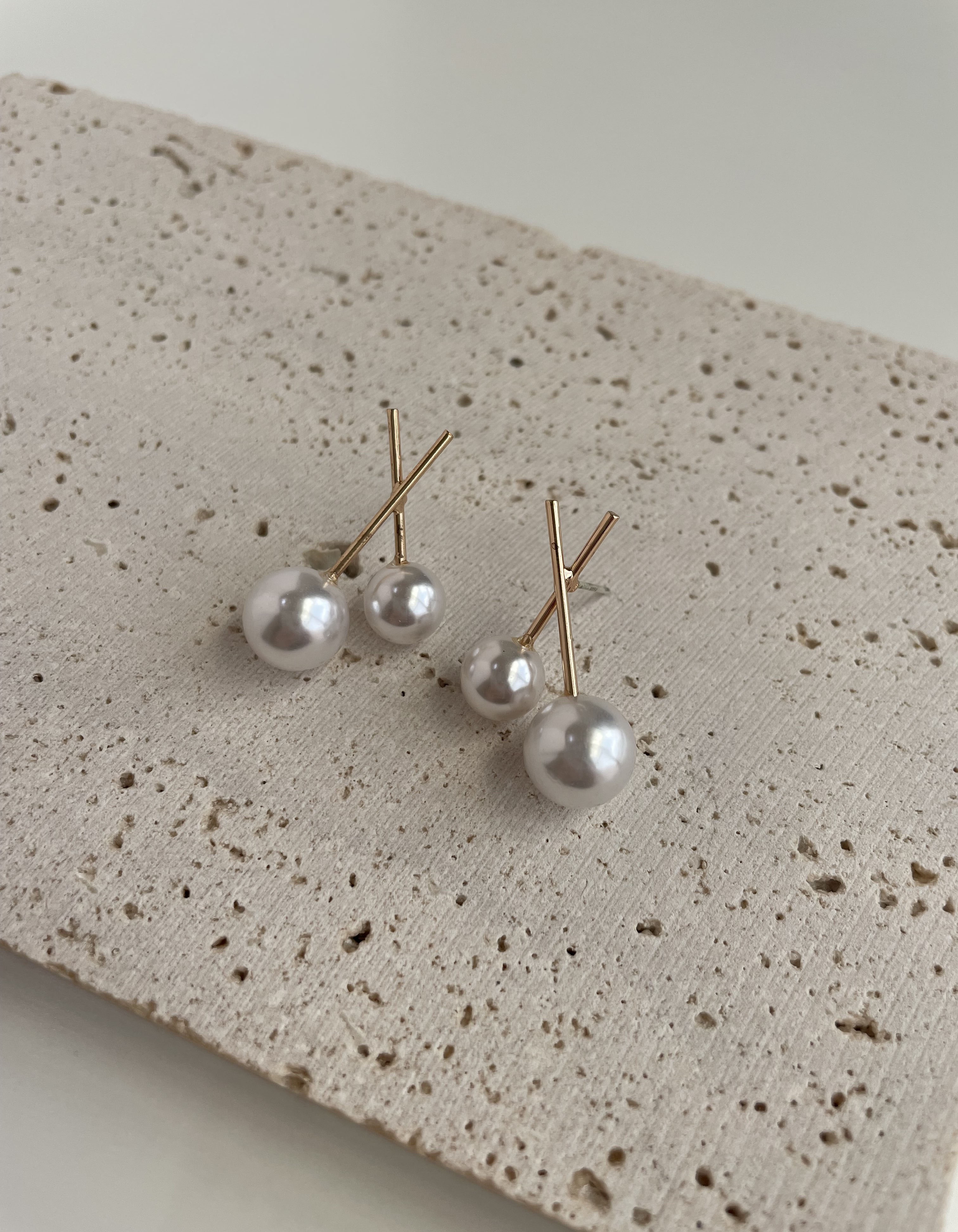 針式 - 交叉大小珍珠耳環 - 輕奓生活x平價飾品 | 迪希雅 deesir 飾品 💍