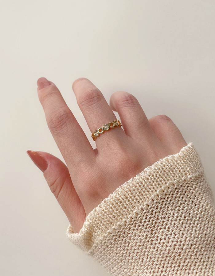 單戒指 - 幾何鏤空造型鑲鑽戒指 - 輕奓生活x平價飾品 | 迪希雅 deesir 飾品 💍