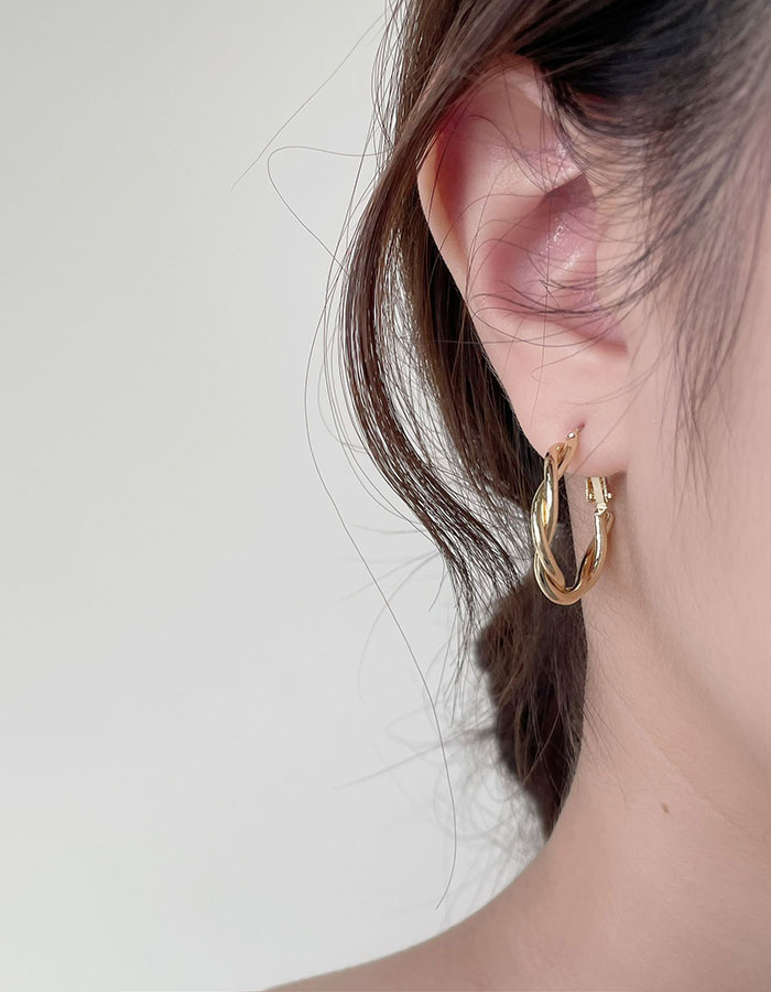 小圓 - C字麻花造型耳環 - 輕奓生活x平價飾品 | 迪希雅 deesir 飾品 💍