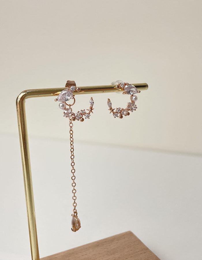 針式 - 不對稱珍珠鑲鑽垂墜耳環 - 輕奓生活x平價飾品 | 迪希雅 deesir 飾品 💍