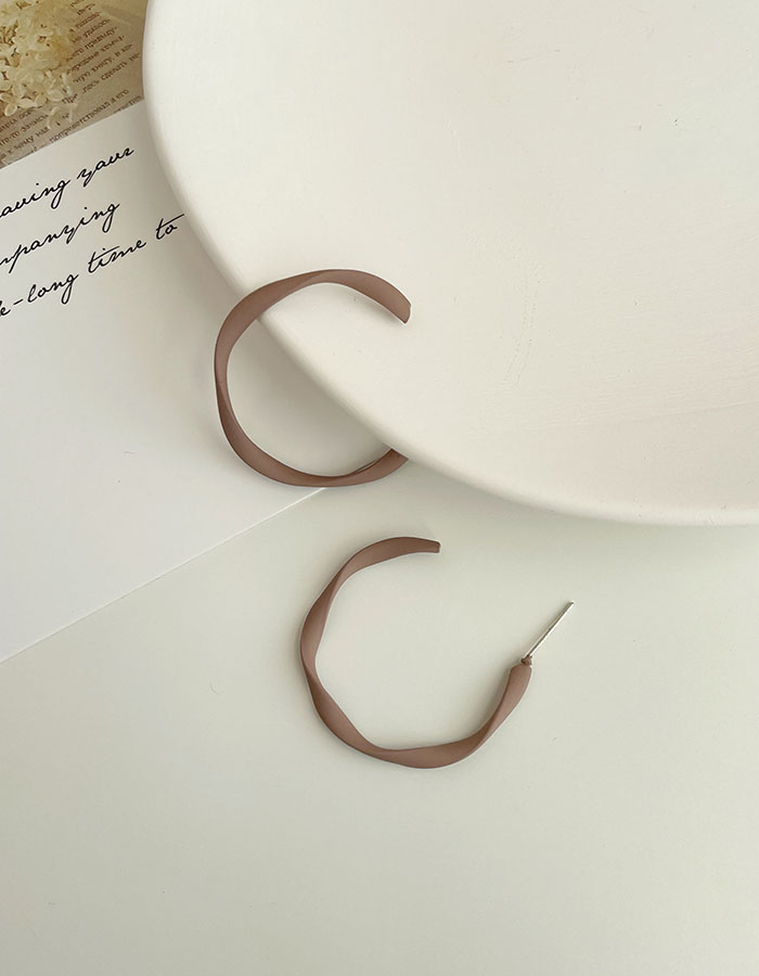 925純銀耳環 - 霧裸扭結C字耳環 - 輕奓生活x平價飾品 | 迪希雅 deesir 飾品 💍