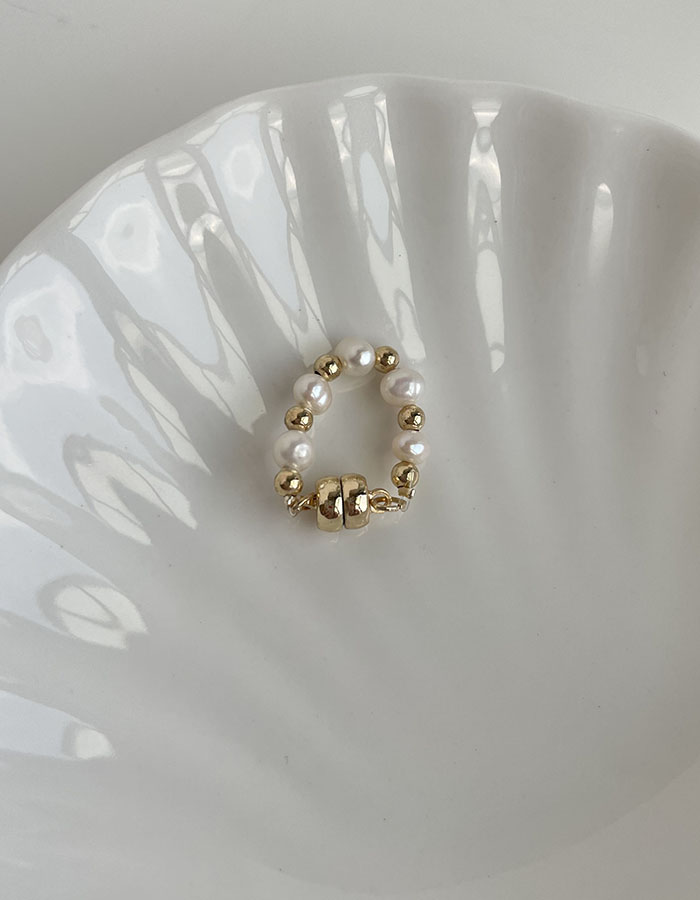 耳骨夾 - 磁吸式單層大小交錯珍珠耳骨夾(單支) - 輕奓生活x平價飾品 | 迪希雅 deesir 飾品 💍