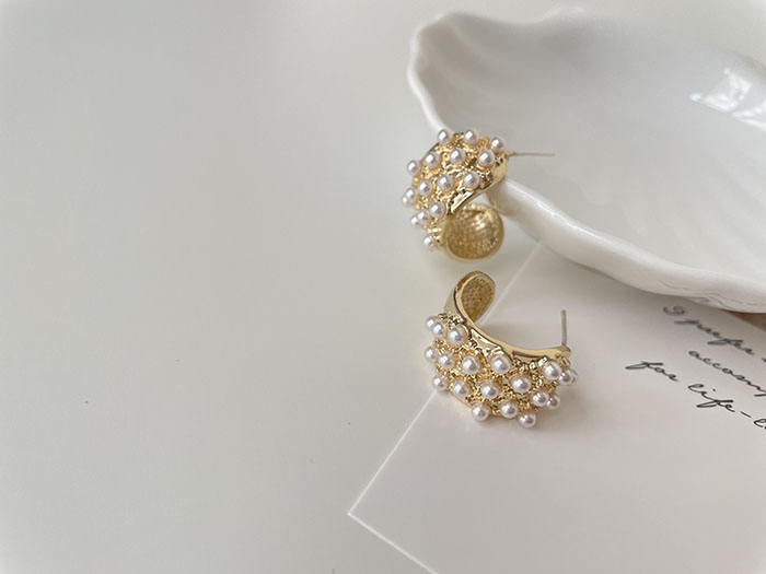C型半圈式 - 鑲滿珍珠C形耳環 - 輕奓生活x平價飾品 | 迪希雅 deesir 飾品 💍