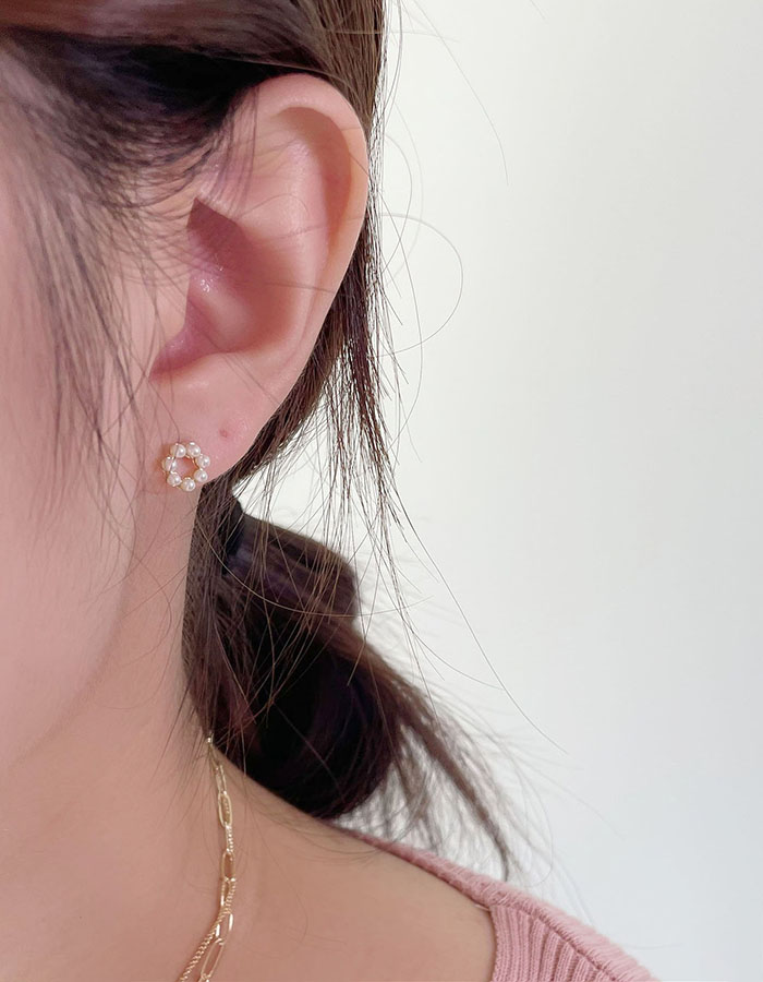 針式 - 小花珍珠耳環 - 飾品調色盤 | 迪希雅 deesir