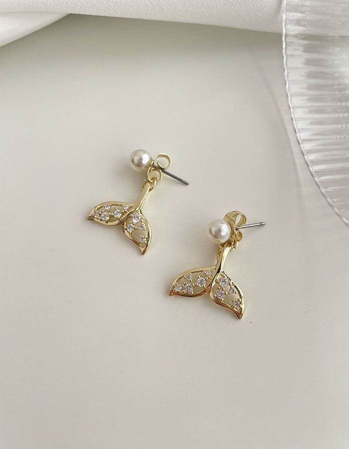 針式 - 鑲鑽珍珠美人魚耳環 - 飾品調色盤 | 迪希雅 deesir