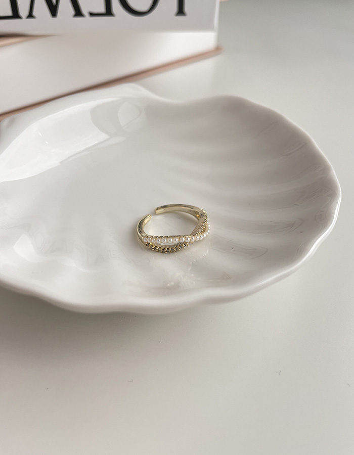 單戒指 - 鏤空麻花水鑽戒指 - 飾品調色盤 | 迪希雅 deesir