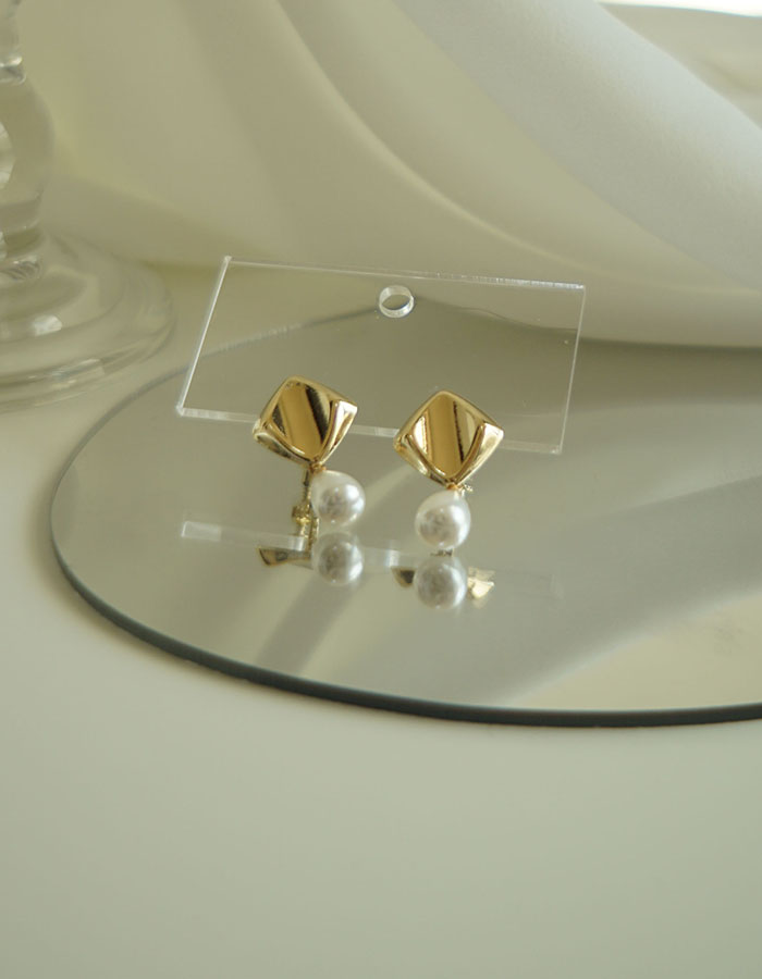 針式 - 立體金屬片珍珠耳環 - 輕奓生活x平價飾品 | 迪希雅 deesir 飾品 💍