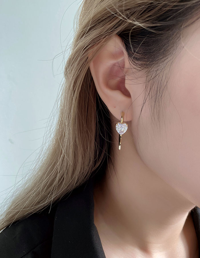 針式 - 愛心設計單鑽耳環 - 輕奓生活x平價飾品 | 迪希雅 deesir 飾品 💍