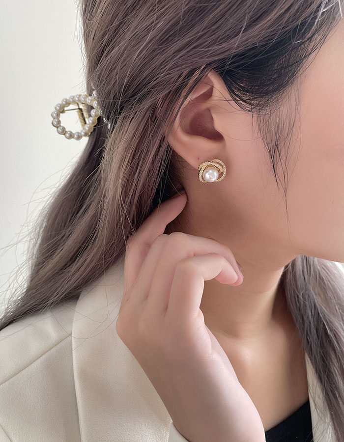 針式 - 圓形鑲鑽珍珠耳環 - 輕奓生活x平價飾品 | 迪希雅 deesir 飾品 💍