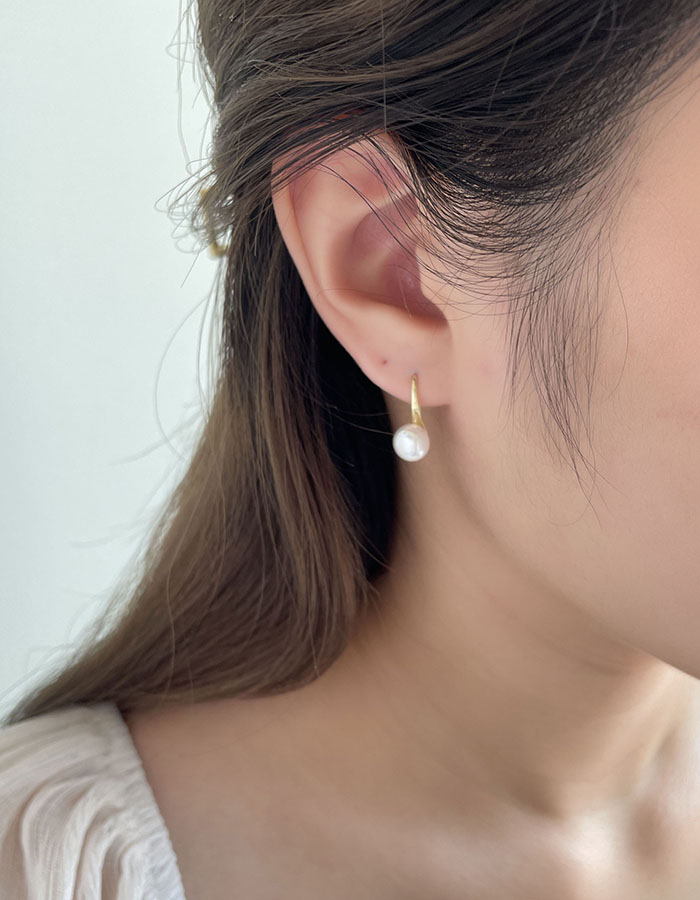 耳勾式 - 氣質單珍珠耳環 - 輕奓生活x平價飾品 | 迪希雅 deesir 飾品 💍